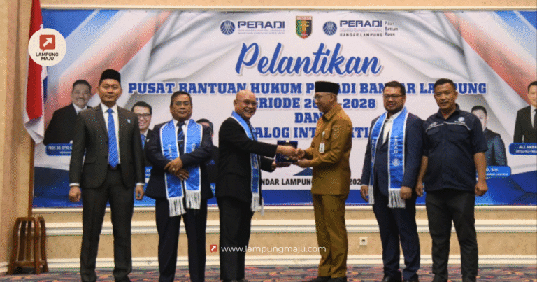 Anggota Komisi IV DPRD Provinsi Lampung, Wahrul Fauzi Silalahi, SH. menghadiri acara Pelantikan Pengurus Pusatn Bantuan Hukum (PBH) PERADI Bandar Lampung Masa Jabatan 2025-2028.